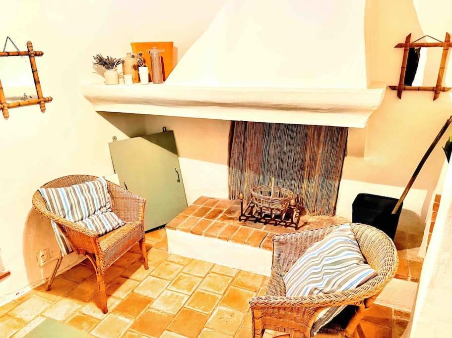 Appartement Maison 2 Et Terrasse Cite Medievale